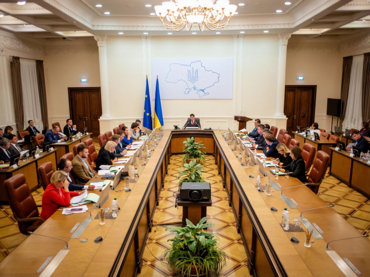 Кабмин уволил руководителей ряда госструктур