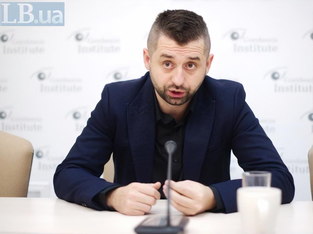 Арахамія: Ігоря Валерійовича сильно зачіпає закон про деофшоризацію, тому наступного тижня подивимося, хто на нього працює