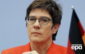 Крамп-Карренбауер назвала "Північний потік – 2" складним проєктом