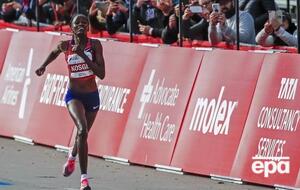 Косгей установила мировой рекорд в Чикаго