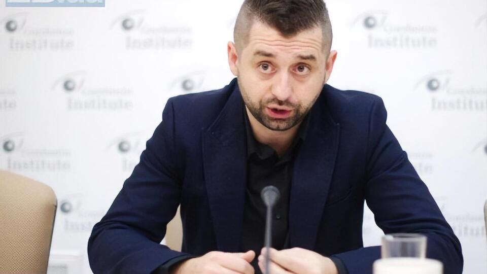 Арахамія: Ви ж бачите, що багато людей, які обурюються "формулою Штайнмаєра", її не читали