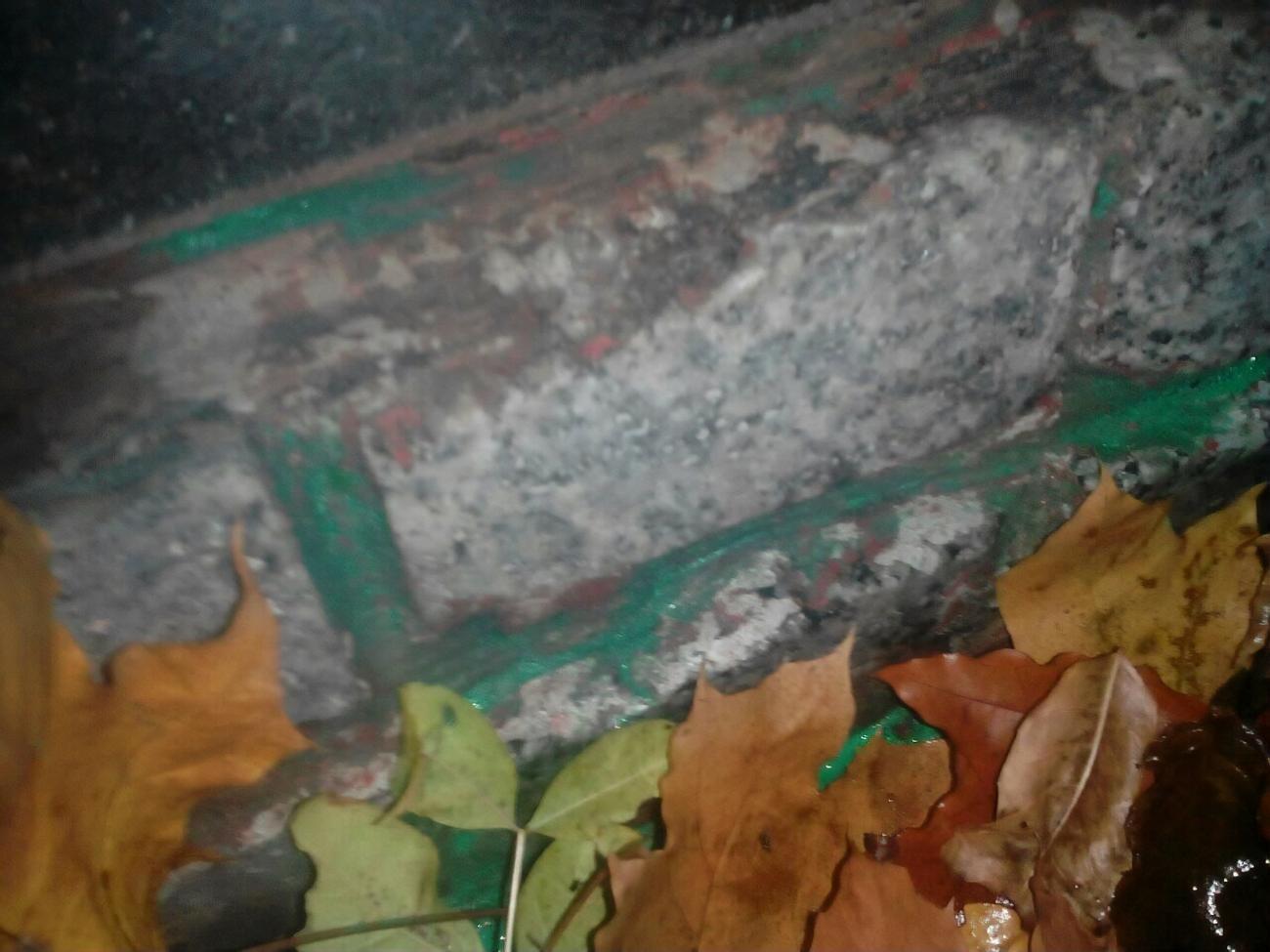 Поліція зафіксувала 38 актів вандалізму щодо пам'ятника героям УПА в Харкові, повідомляє "Український Харків"