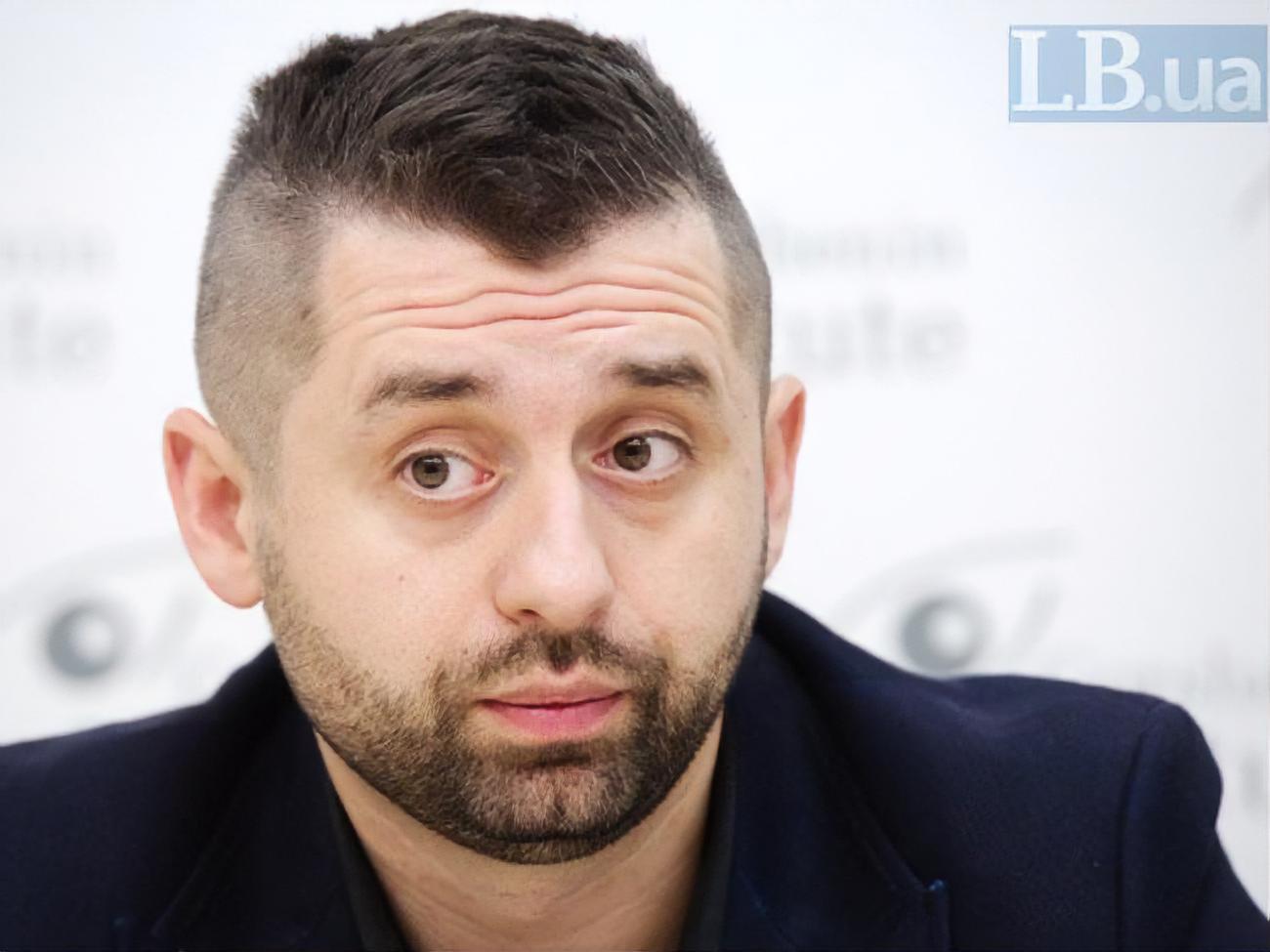 Арахамия: Моим знакомым атошникам предлагали по 1000 гривен за участие в митинге