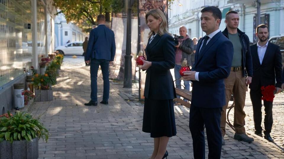 Зеленський із дружиною в Києві вшанували пам'ять захисників України