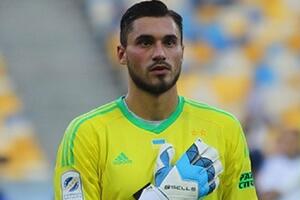 Бущан (на фото) та інші гравці УПЛ привітали військових із Днем захисника України