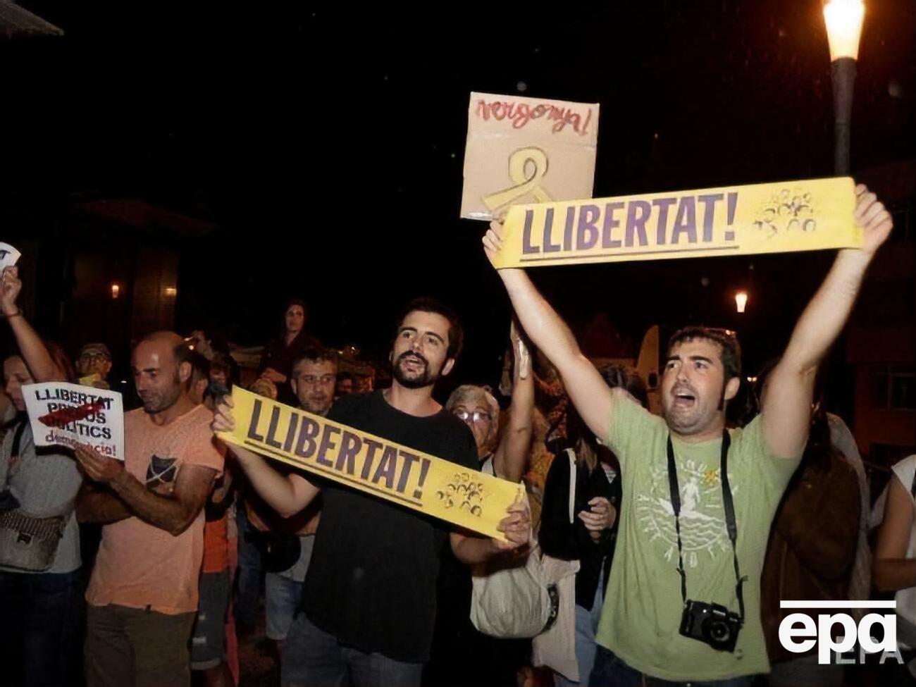 Протестувальники зібралися в центрі Барселони та в аеропорту