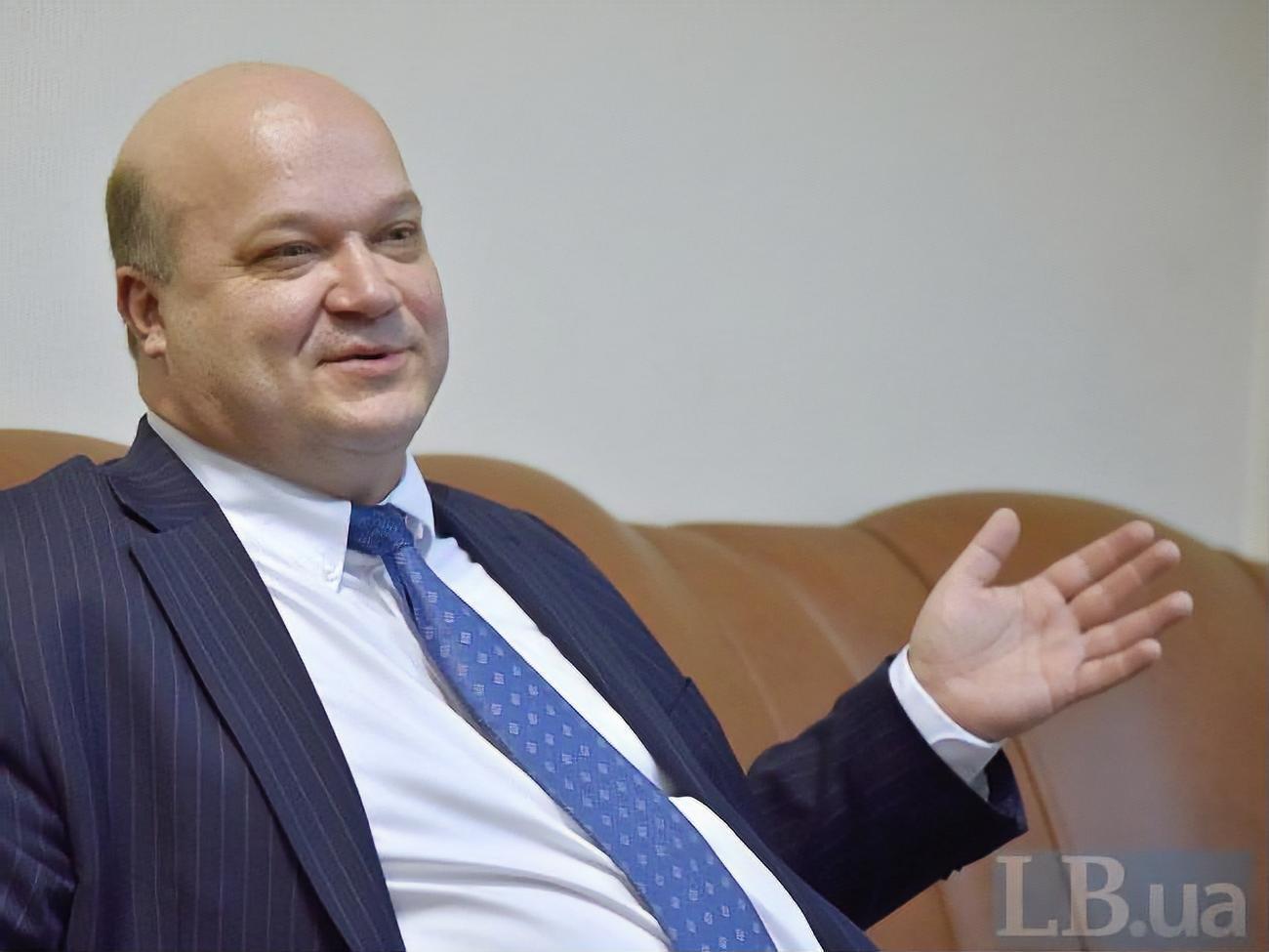 Чалий: Хочу закликати нову владу уважно та обережно ставитися до специфіки роботи МЗС