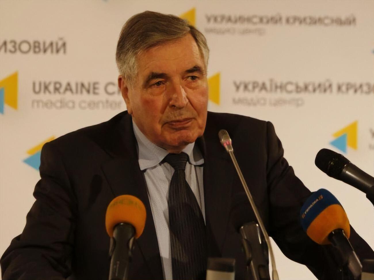 Козюбра: Ні президент, ні Верховна Рада тут не допоможуть