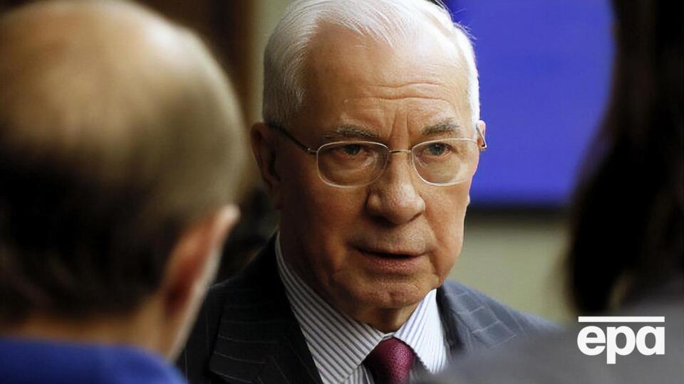 Після зміни влади у 2014 році залишив країну і зараз живе в Росії