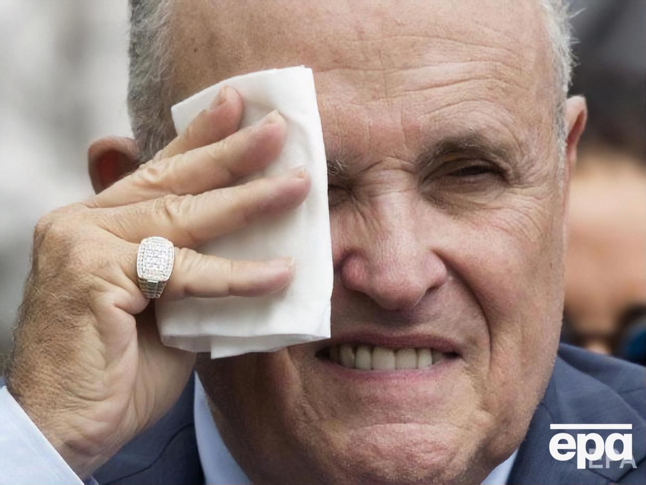 Джулиани утверждает, что полученные им деньги&nbsp;&ndash; из "внутреннего источника"