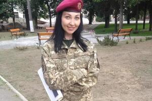 До вступу до лав ЗСУ Ярослава Никоненко займалася волонтерством