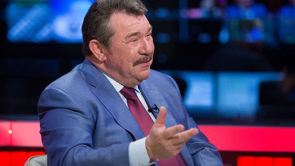 Кузьмука звільнили за віком