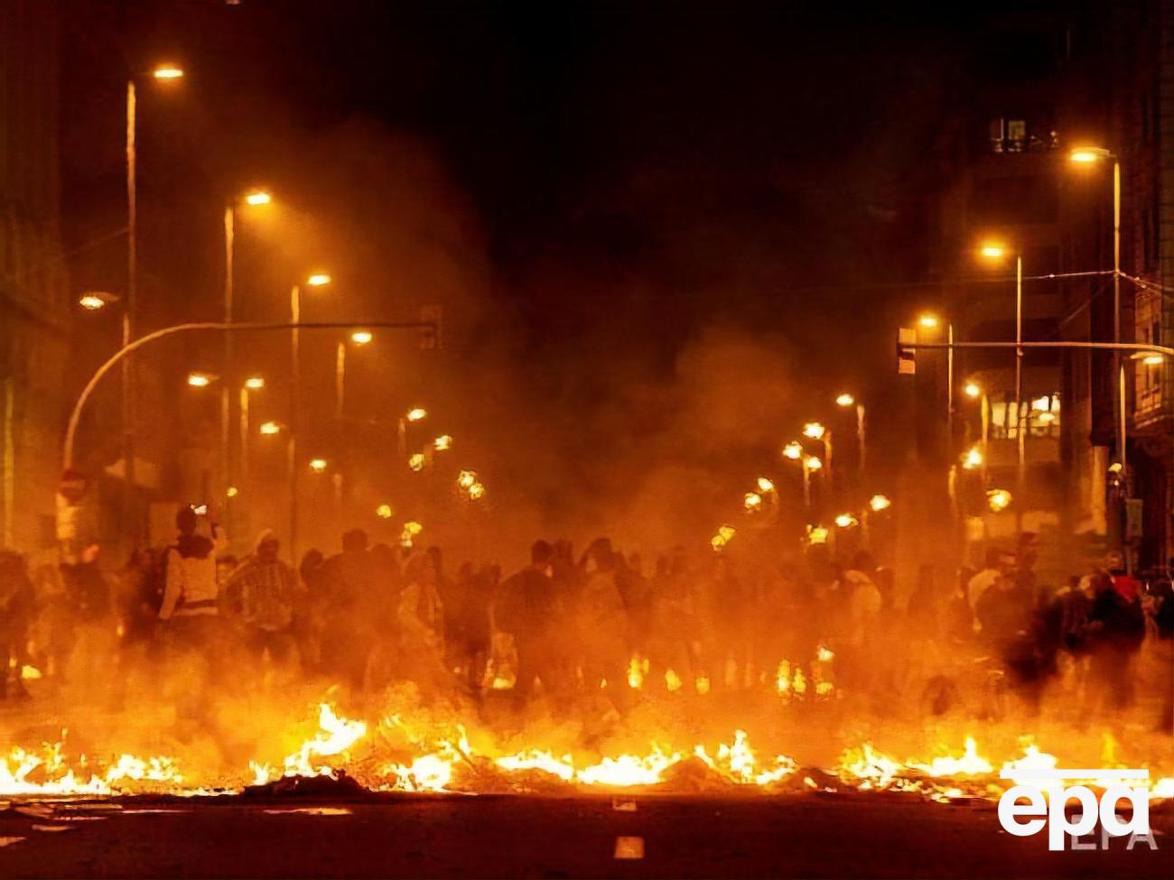 На митинги в Барселоне 15 октября вышло около 40 тыс. человек