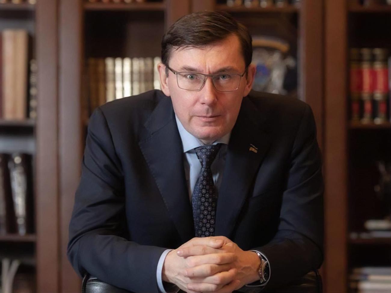 Луценко написав заяву про відставку 29 серпня