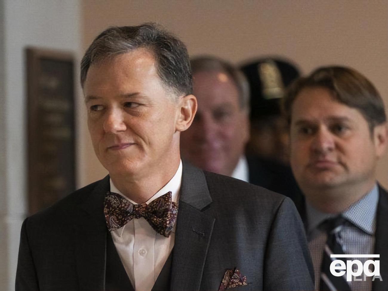 Кент пришел на слушания в Конгресс США после получения повестки