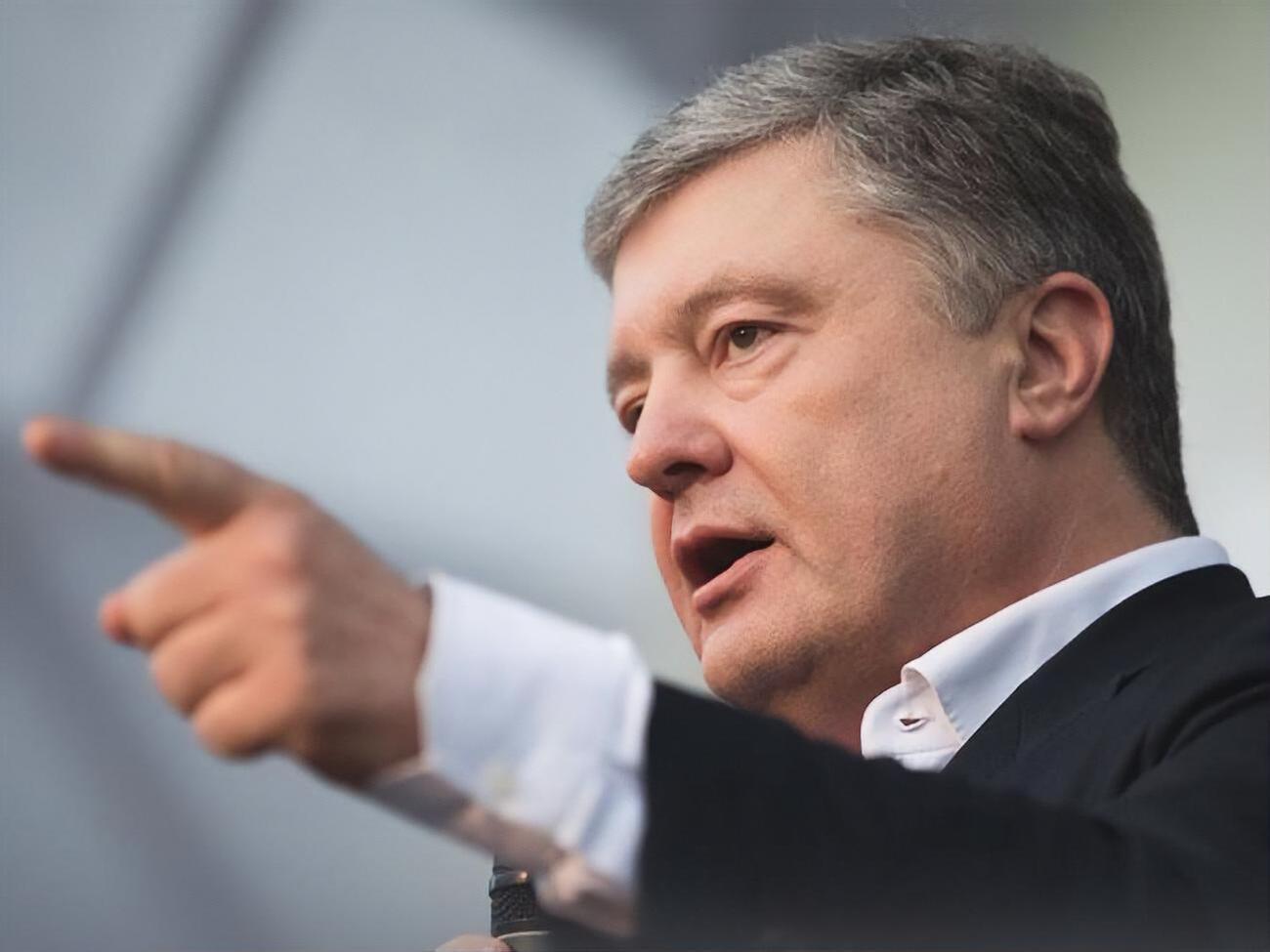 Порошенко фігурує у 13 провадженнях, які розслідує ДБР