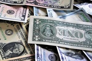 НБУ встановив курс валют на 17 жовтня