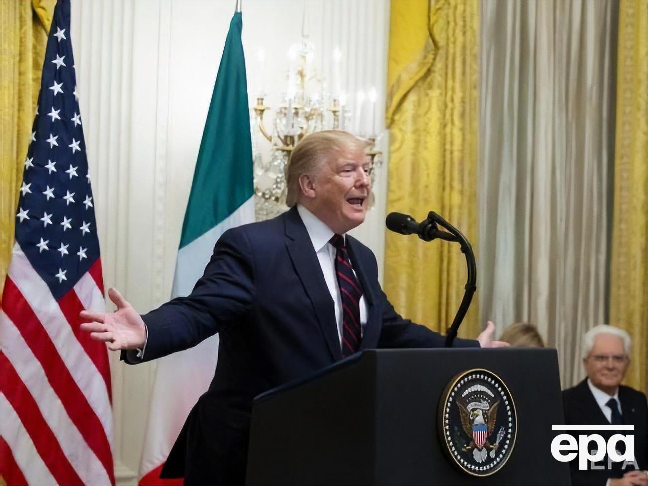 Трамп: Або в Пелосі щось негаразд із головою, або вона не любить нашої великої країни