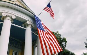 В посольстве США заявили, что предупреждали о плановой поездке своих сотрудников