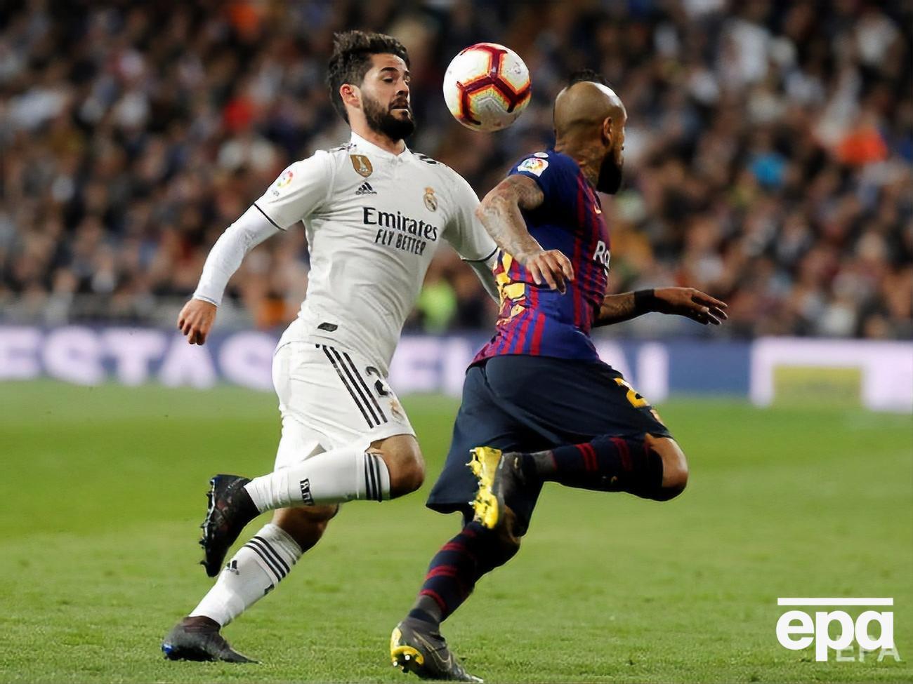 "Барселона" и "Реал" отказались от переноса матча в Мадрид