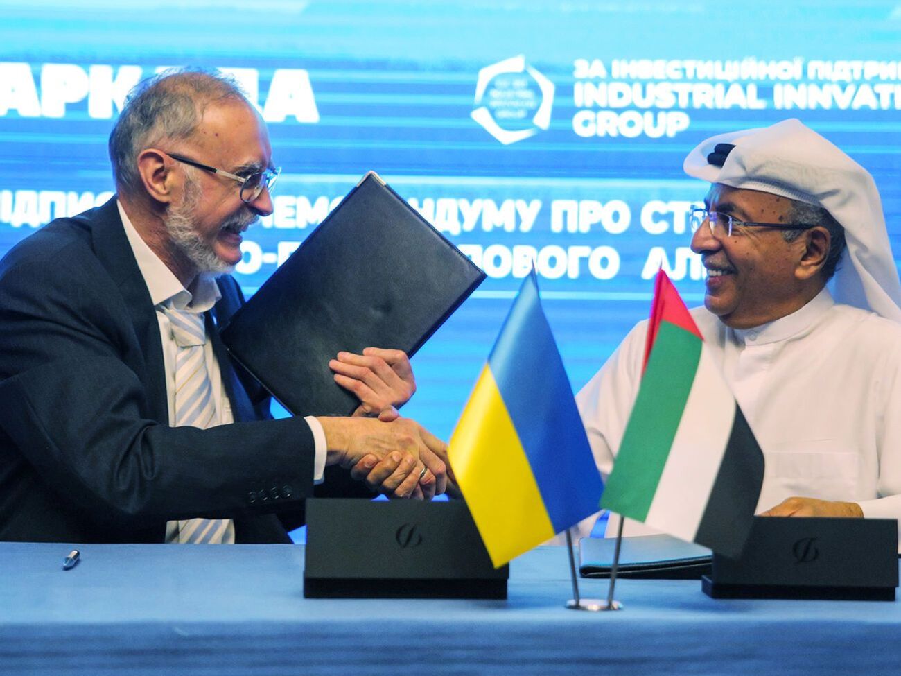 За словами представників програми, платформа слугуватиме базою для створення Єдиного демографічного реєстру фізичних осіб України і стане кроком уперед у реалізації проєкту "Електронна Україна" .