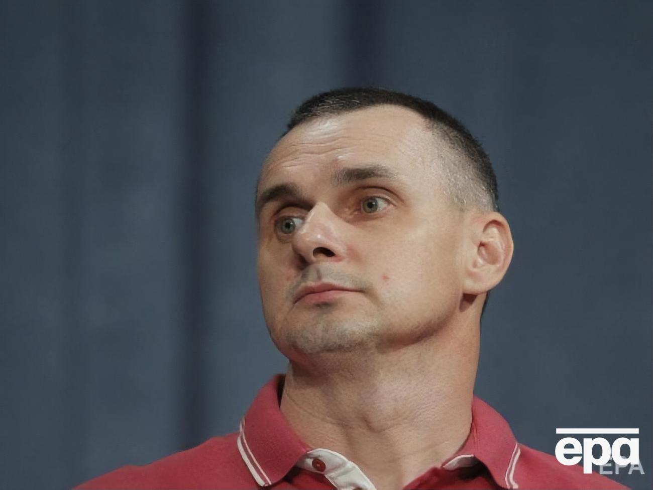 Сенцов (на фото) заявил, что обязательно напишет Путину после приговора