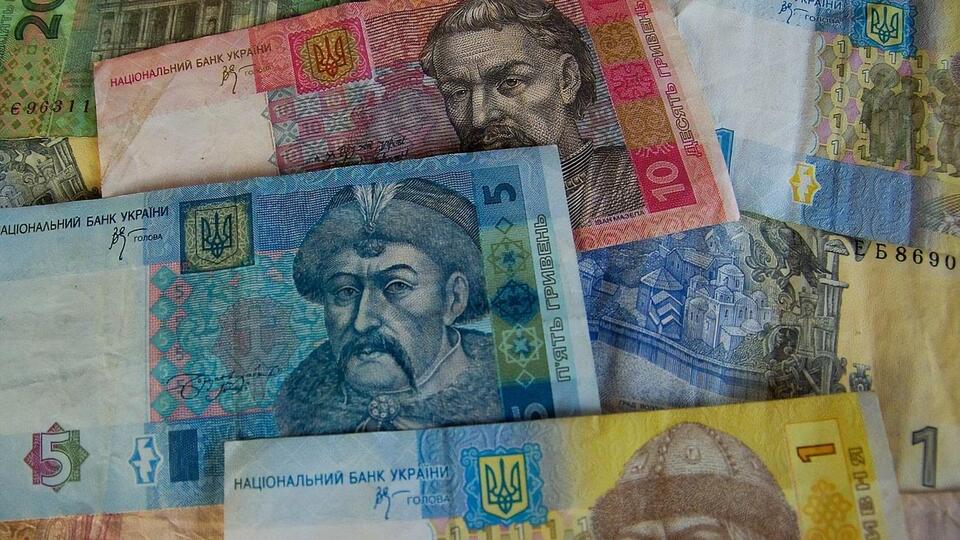 Пацкан сказав, що зміцнення гривні має два боки медалі