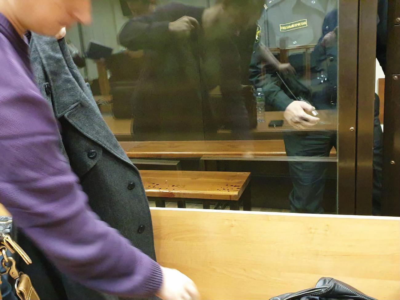 Руслан Костиленков і В'ячеслав Крюков порізали собі вени у суді