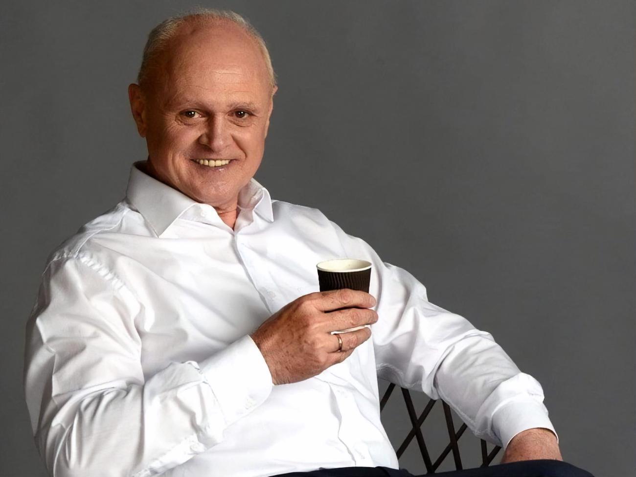 Апаршин консультировал президента Украины Владимира Зеленского по вопросам безопасности и обороны во время выборов