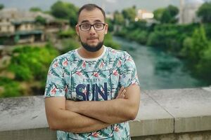 Учитывая текст "новой сделки" по Brexit, можно сказать, что Джонсон просто пытается сыграть в наперстки с населением и парламентом