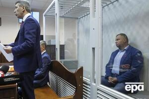 Гладковського (на фото праворуч) заарештували на два місяці з правом на заставу