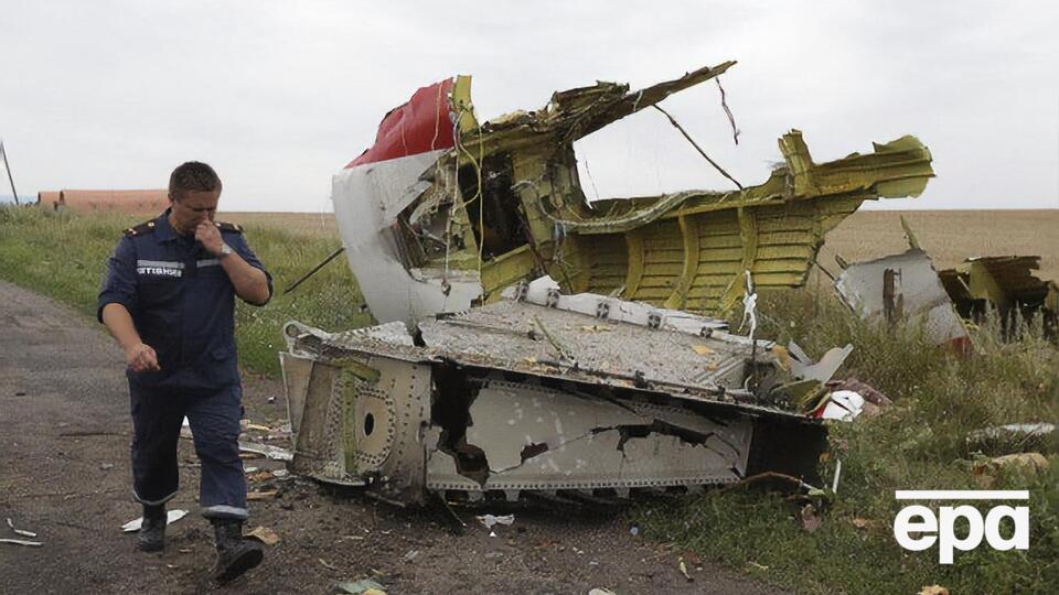 Boeing 777, що летів з Амстердама в Куала-Лумпур, зазнав аварії 17 липня 2014 року поблизу Тореза Донецької області, загинуло 298 осіб