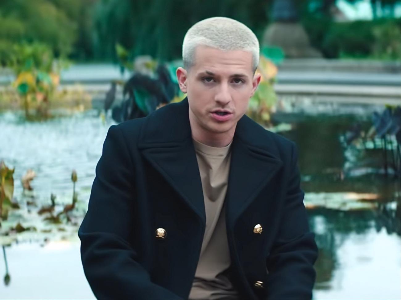 Чарлі Пут: Я знаю, я попрощався з тобою, і ти, мала, теж. Але коли я торкаюся її, я відчуваю, ніби зраджую тебе