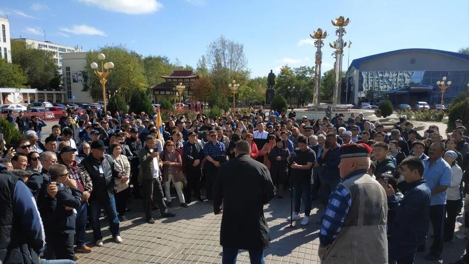 Жители города говорят, что молодежь будет устраивать флешмобы против назначения Трапезникова