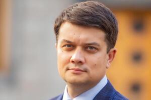 Разумков заявил, что намерен уйти с должности главы партии "Слуга народа"