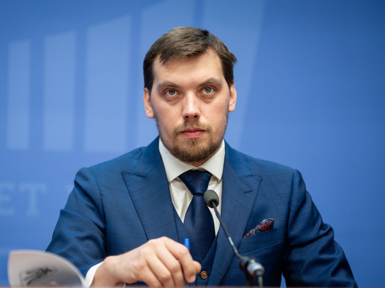 Гончарук: Мы должны решить проблемы с владельцами "евроблях"