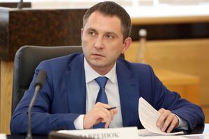 Лавренюк с мая 2016 года занимает пост заместителя министра инфраструктуры Украины