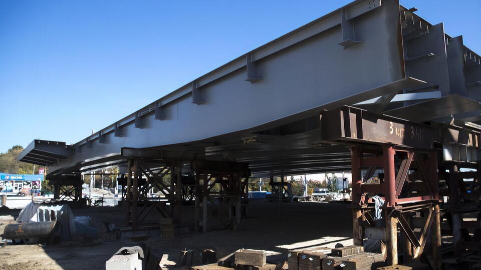 В Киеве продолжается строительство Шулявского моста