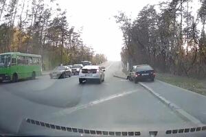 ДТП произошло на проспекте Малой в Харькове