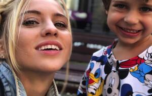 "Пающие трусы": Я всегда любила цвет зеленый: доллары, машины, огурцы