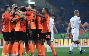 "Шахтер" разгромил "Колос" в 11-м туре УПЛ