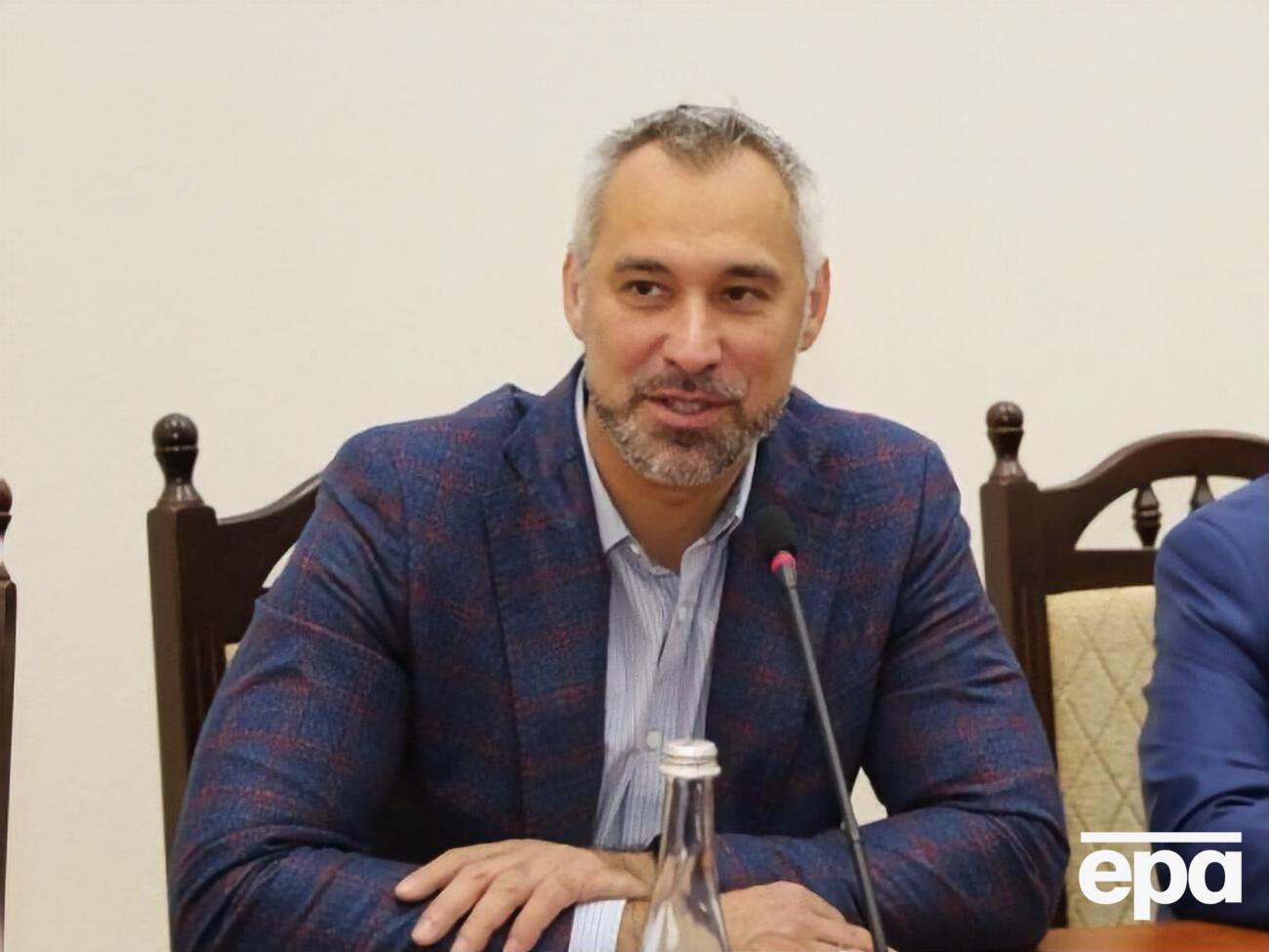 Рябошапка розповів, що заяви у вільній формі подало приблизно 50 прокурорів