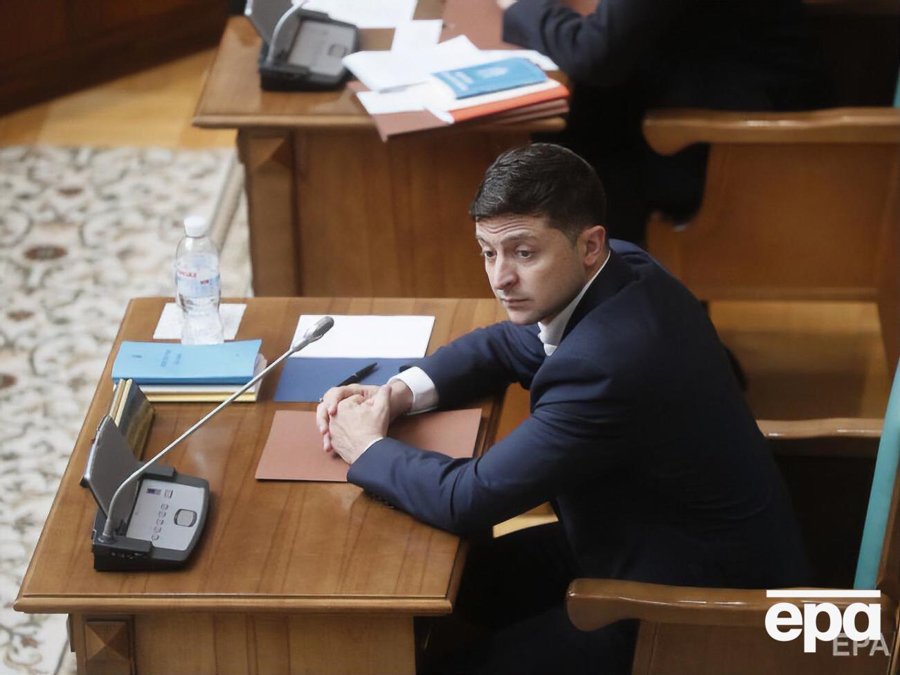 Зеленский подписал закон через три дня после его получения