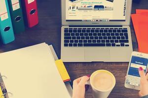 Facebook заблокировал 50 российских аккаунтов в Instagram и один аккаунт в Facebook из-за политических постов в США