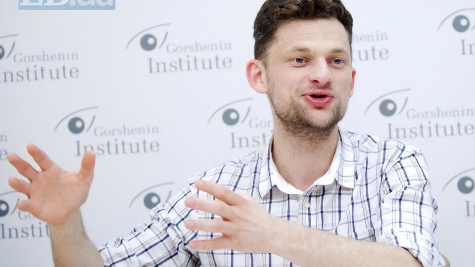 Дубілет: Якщо ми будемо ставитися до громадян як до наших клієнтів, які можуть звернутися через кол-центр, думаю, вони це оцінять