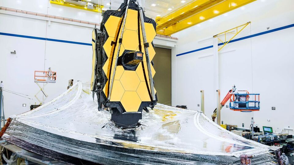 NASA завершило важные испытания солнечного щита космического телескопа имени Уэбба