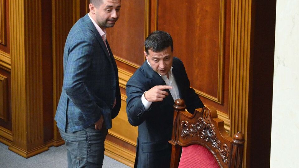 Арахамия рассказал, что обсуждал эту ситуацию с Зеленским