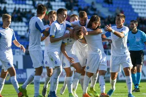 У першому матчі "Динамо" U19 виграло у "Шкендії" з рахунком 8:0