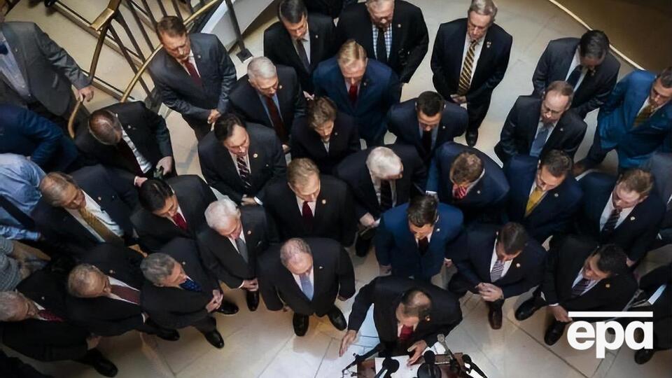 Республіканці увірвалися в зал, де мала свідчити Купер