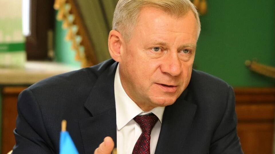 За словами Смолія, фактором стримування буде уповільнення світової економіки
